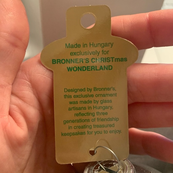 Nyc Christmas ornament. - Picture 2 of 2